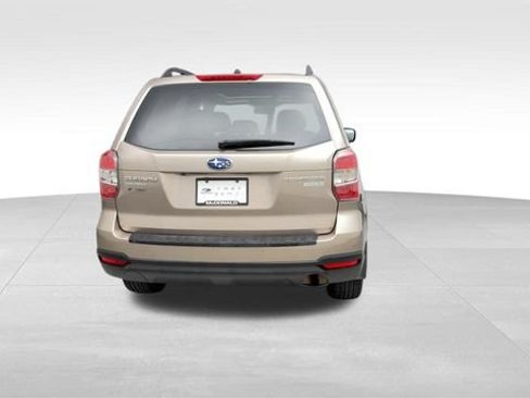Used 2015 Subaru Forester 2.5i Premium AWD/4WD image 3