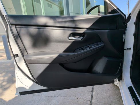 Used 2024 Nissan Sentra SV image 12