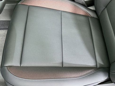 New 2026 Chevrolet Equinox EV RS image 19