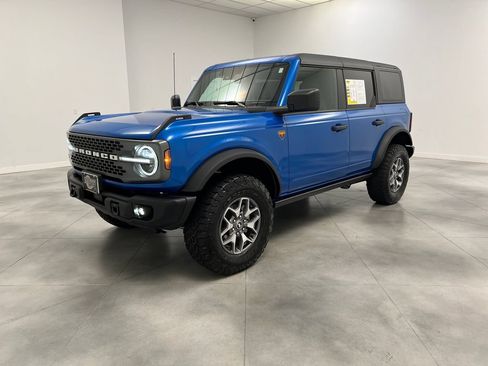 Used 2025 Ford Bronco Badlands AWD/4WD image 4