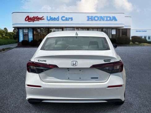 Used 2026 Honda Civic Sport Touring image 4