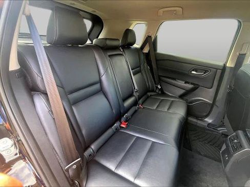 Certified 2024 Nissan Rogue SL FWD image 20
