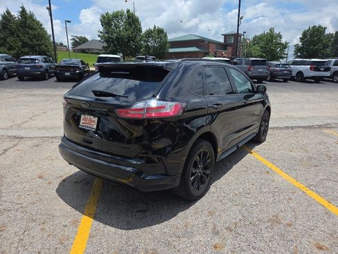 Used 2024 Ford Edge SE w/ Black Appearance Package AWD/4WD image 5