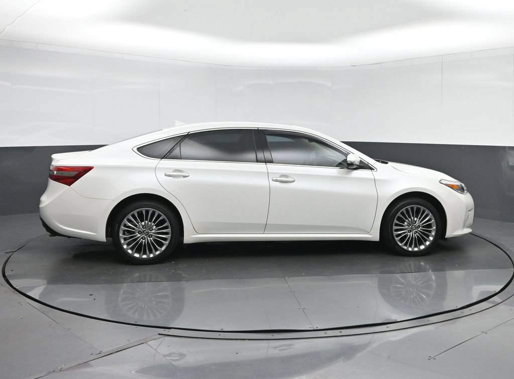 Used 2016 Toyota Avalon Limited w/ Toyota Safety Sense Package FWD image 8