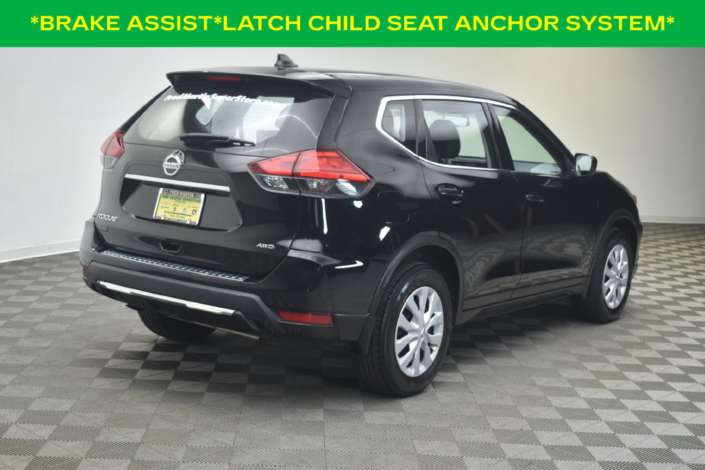 Used 2017 Nissan Rogue S AWD/4WD image 5
