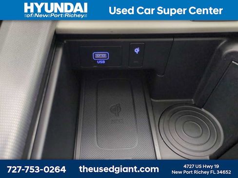 Certified 2024 Hyundai Palisade Calligraphy FWD image 27