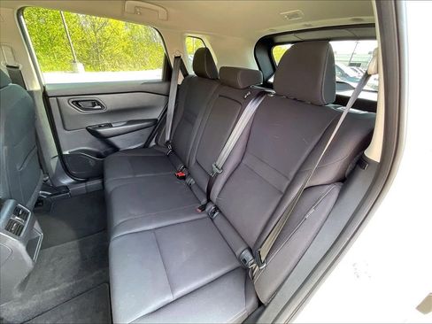 Used 2024 Nissan Rogue S AWD/4WD image 14