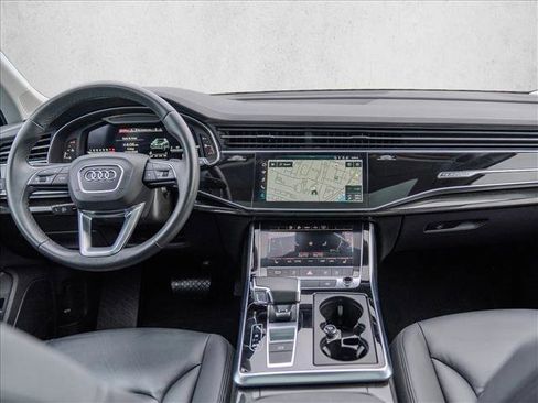 Used 2022 Audi Q7 Premium Plus image 18
