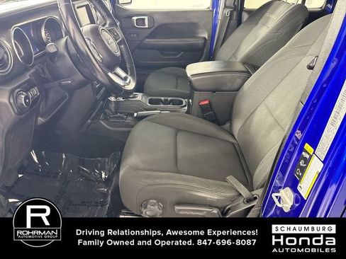 Used 2020 Jeep Wrangler Unlimited Sahara AWD/4WD image 4