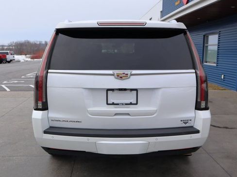 Used 2017 Cadillac Escalade Platinum image 7