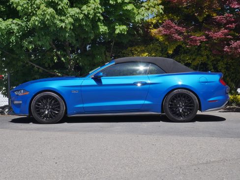 Used 2019 Ford Mustang GT Premium w/ GT Performance Package RWD image 14