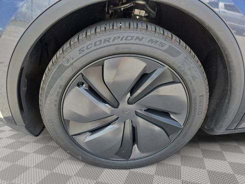 Used 2026 Tesla Model Y 2WD image 8