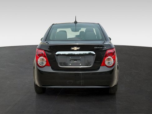 Used 2016 Chevrolet Sonic LT w/ Driver Confidence Package FWD image 6