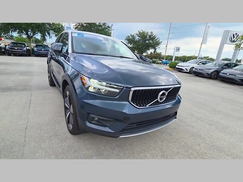 Used 2021 Volvo XC40 T5 Momentum w/ Premium Package AWD/4WD image 50