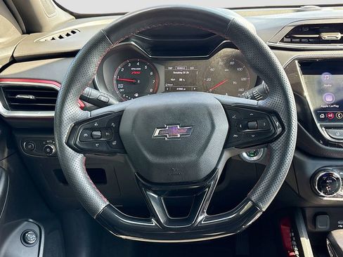 Used 2022 Chevrolet TrailBlazer RS w/ Sun and Liftgate Package image 11
