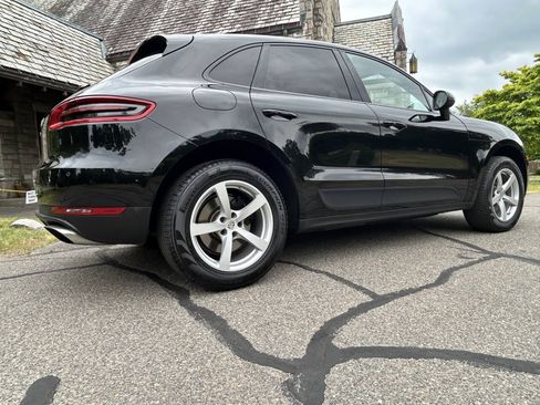 Used 2018 Porsche Macan AWD/4WD image 13