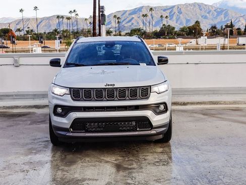 New 2026 Jeep Compass Latitude image 3