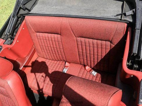 Used 1988 Ford Mustang GT RWD image 35
