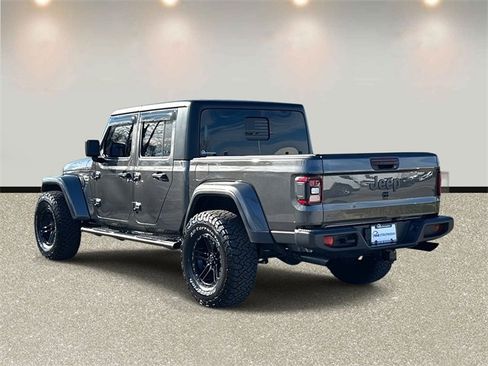 Used 2024 Jeep Gladiator Sport image 7