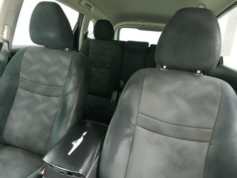 Used 2016 Nissan Rogue SV w/ SV Premium Package FWD image 15