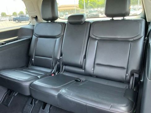 Used 2025 Ford Expedition Platinum AWD/4WD image 20