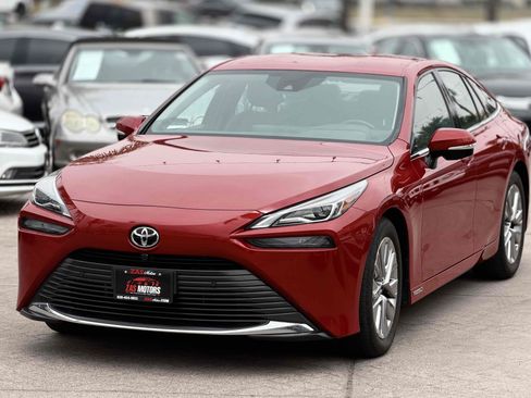 Used 2023 Toyota Mirai w/ Advanced Technology Package RWD image 3