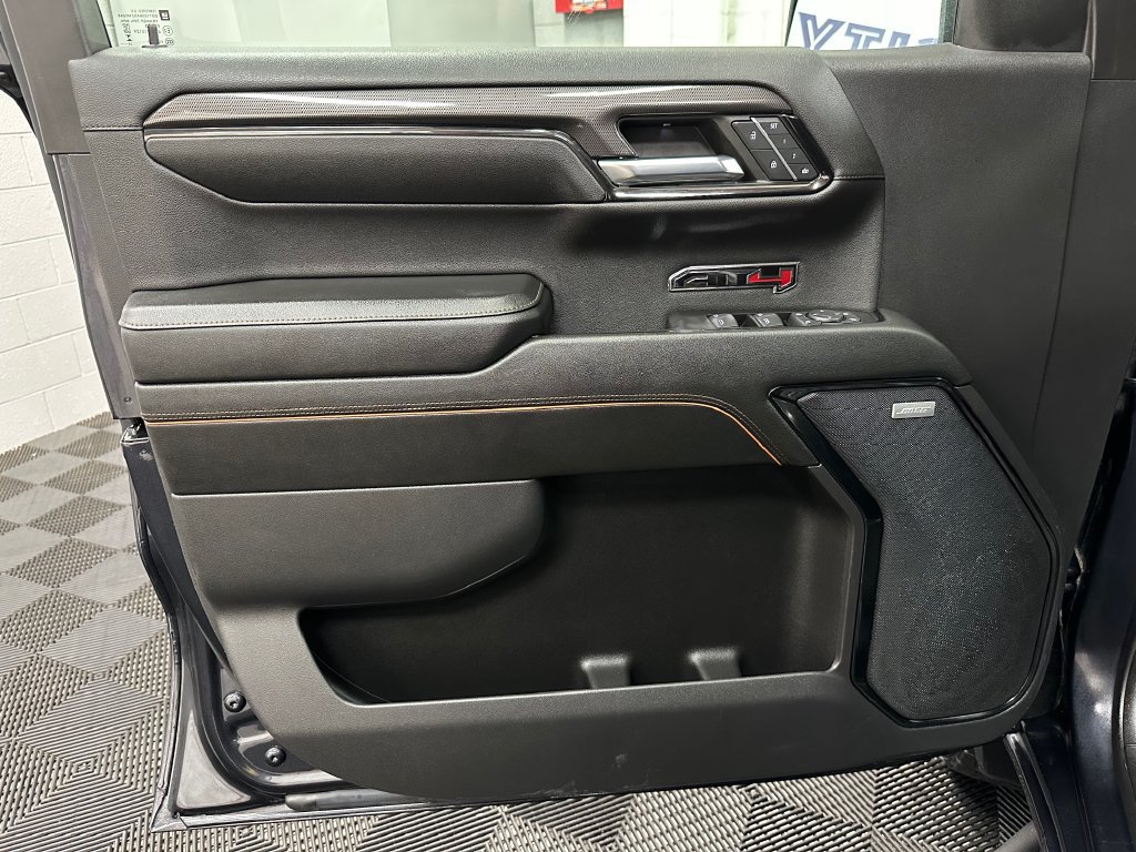 Used 2024 GMC Sierra 1500 AT4 w/ Technology Package AWD/4WD image 17