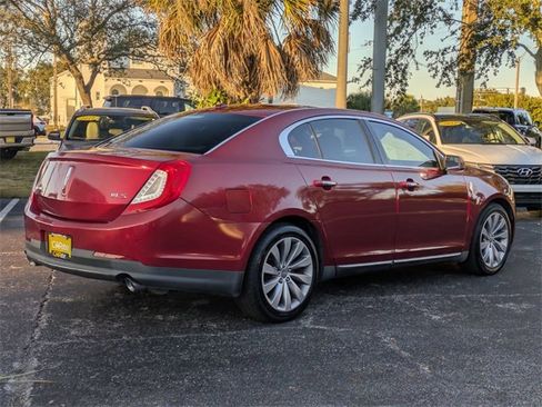 Used 2014 Lincoln MKS image 5
