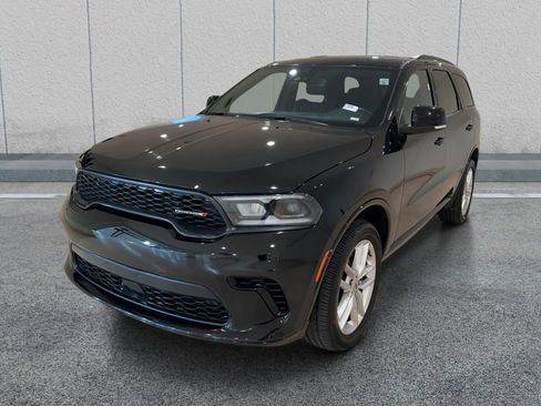 Used 2024 Dodge Durango GT AWD/4WD image 3
