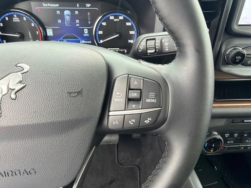 Certified 2024 Ford Bronco Sport Outer Banks w/ Tech Package AWD/4WD image 25