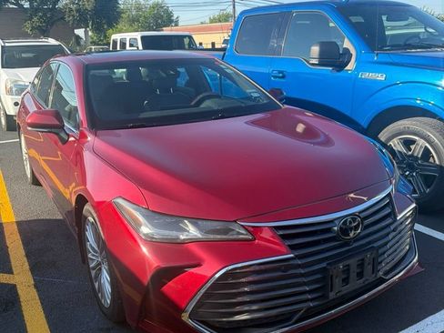 Used 2020 Toyota Avalon Limited w/ Advanced Safety Package FWD image 8