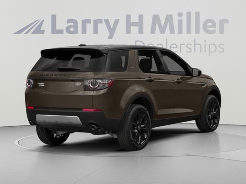 Used 2016 Land Rover Discovery Sport SE AWD/4WD image 2