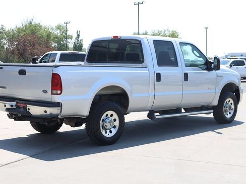 Used 2005 Ford F250 Lariat AWD/4WD image 6
