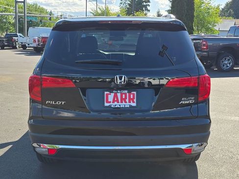 Used 2017 Honda Pilot Elite image 4