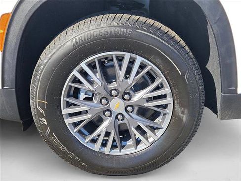 New 2026 Chevrolet Traverse LT w/ Enhanced Driving Package image 10