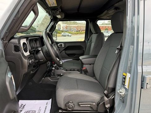 New 2026 Jeep Gladiator Sport AWD/4WD image 13