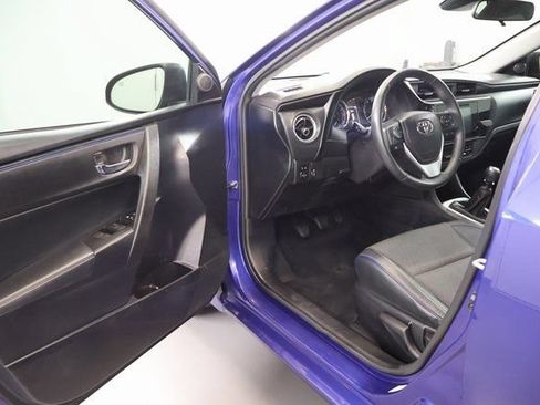 Used 2019 Toyota Corolla SE FWD image 9