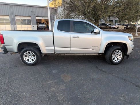 Used 2018 Chevrolet Colorado LT w/ LT Convenience Package image 2