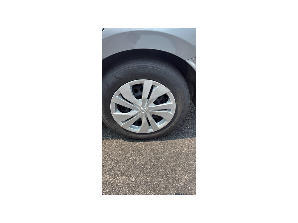 Used 2025 Nissan Versa S FWD image 22