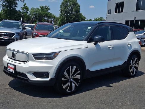 Used 2022 Volvo XC40 P8 Recharge Ultimate AWD/4WD image 3
