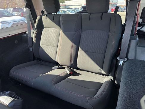 Used 2021 Jeep Wrangler Rubicon w/ Cold Weather Group image 16