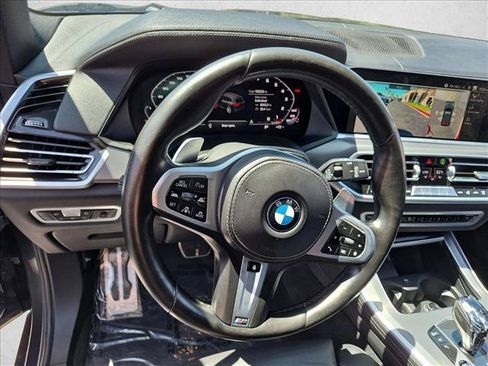 Used 2022 BMW X5 sDrive40i w/ M Sport Package RWD image 11