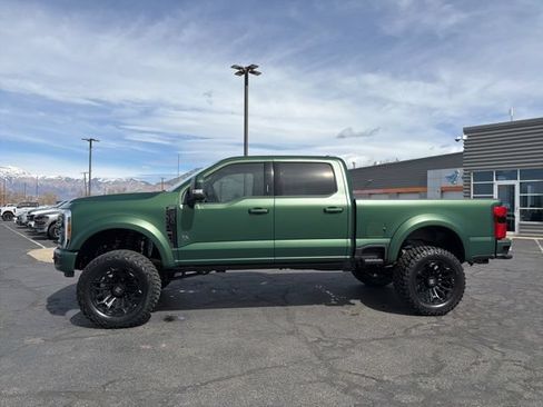 New 2026 Ford F250 Lariat w/ Black Appearance Package AWD/4WD image 17