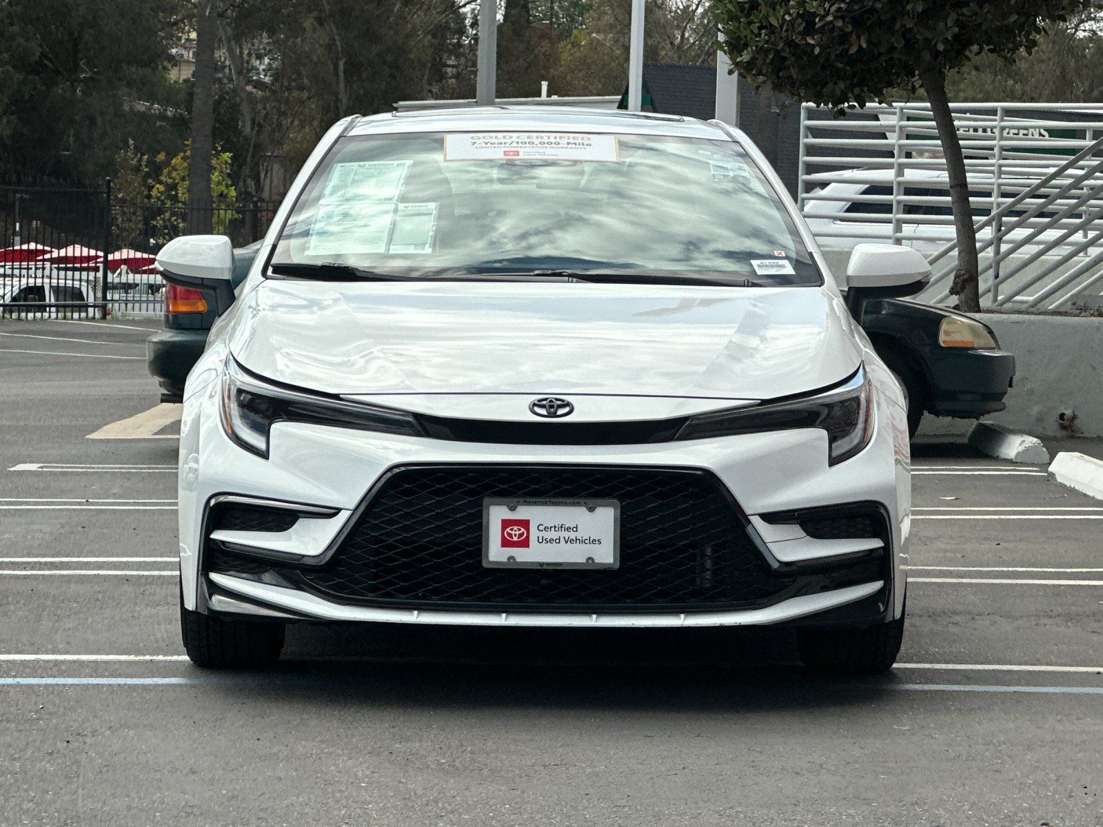 Used 2023 Toyota Corolla SE w/ SE Premium Package FWD image 7