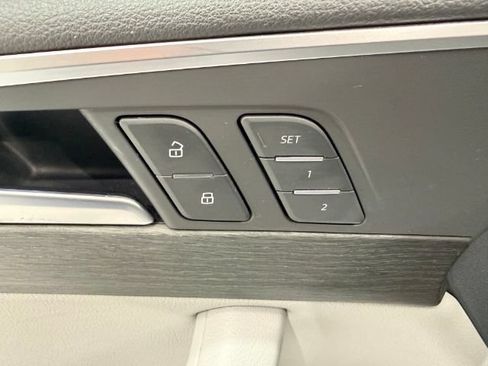 Used 2018 Audi A4 2.0T Ultra Premium w/ Convenience Package FWD image 28