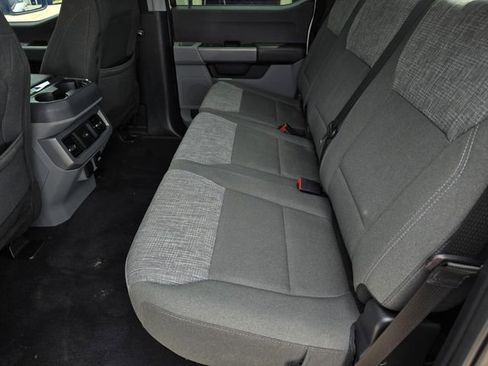 Used 2023 Ford F250 XLT w/ FX4 Off-Road Package AWD/4WD image 38