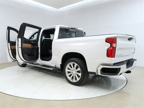 Used 2019 Chevrolet Silverado 1500 High Country image 11