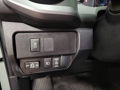 Used 2023 Toyota Tacoma TRD Off-Road w/ Technology Package AWD/4WD image 26