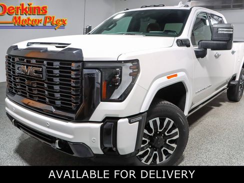 Used 2024 GMC Sierra 2500 Denali Ultimate AWD/4WD image 1