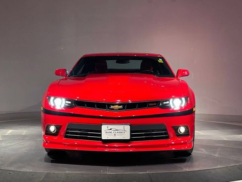 Used 2015 Chevrolet Camaro SS w/ Commemorative Special Edition RWD image 42